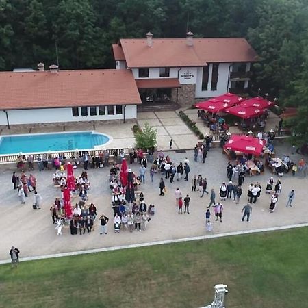 Izvor Hotel "Изворъ" Shipot Bagian luar foto
