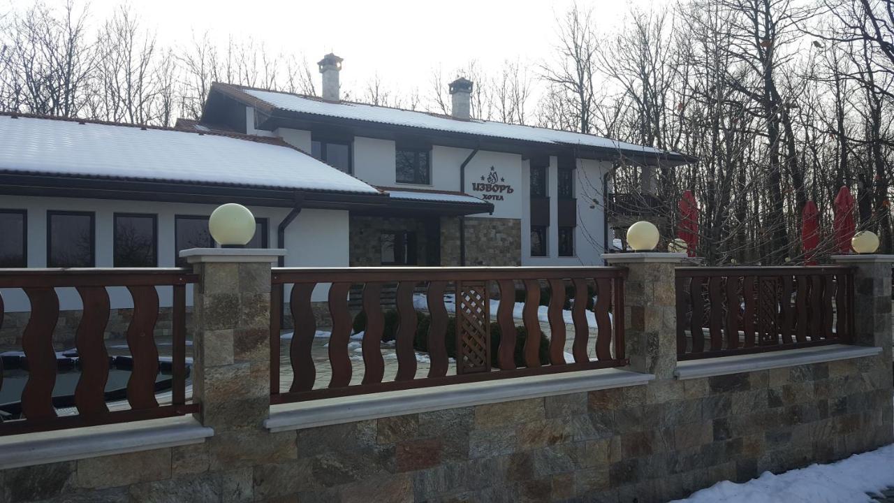 Izvor Hotel "Изворъ" Shipot Bagian luar foto