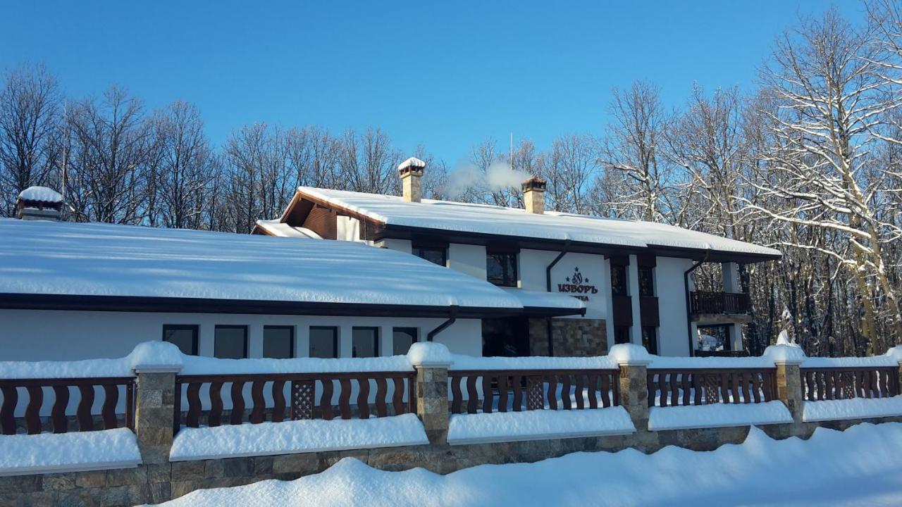 Izvor Hotel "Изворъ" Shipot Bagian luar foto